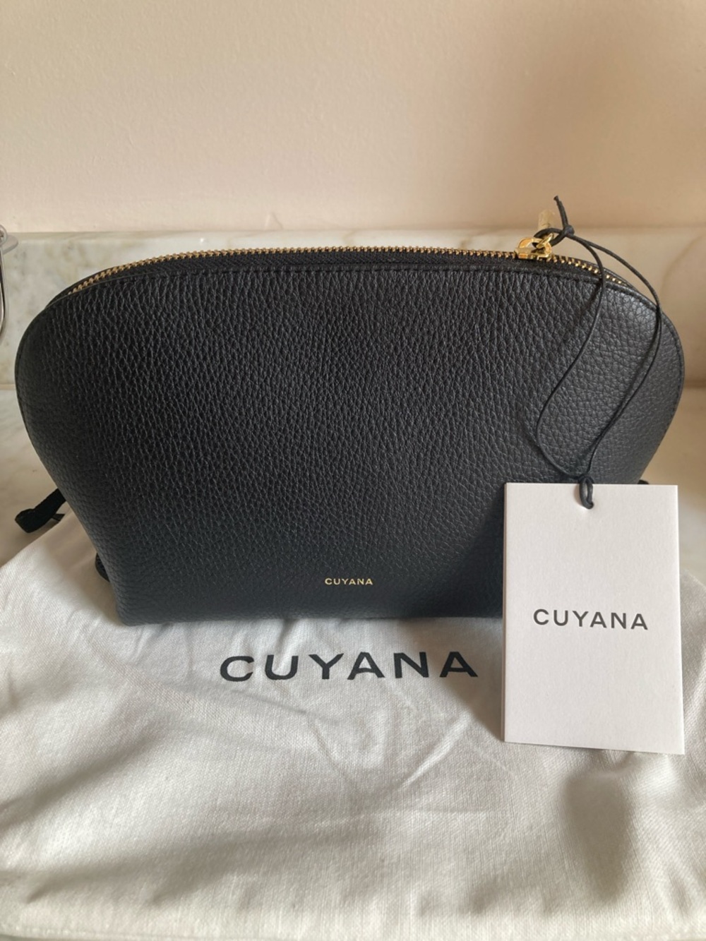 Cuyana Black Pebbled Leather Cosmetic Pouch with Gold Hardware